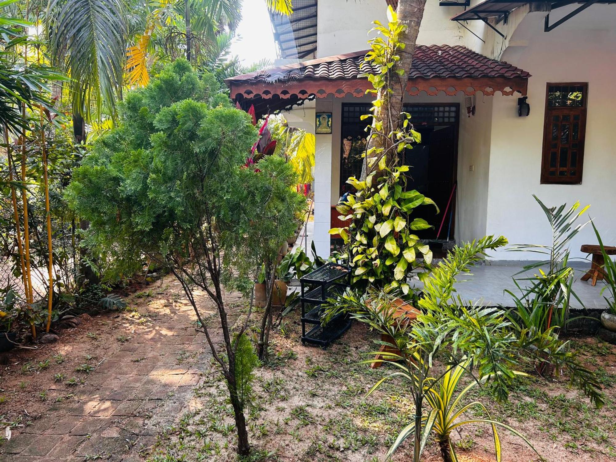 Pearl Bungalow Trincomalee Exterior foto